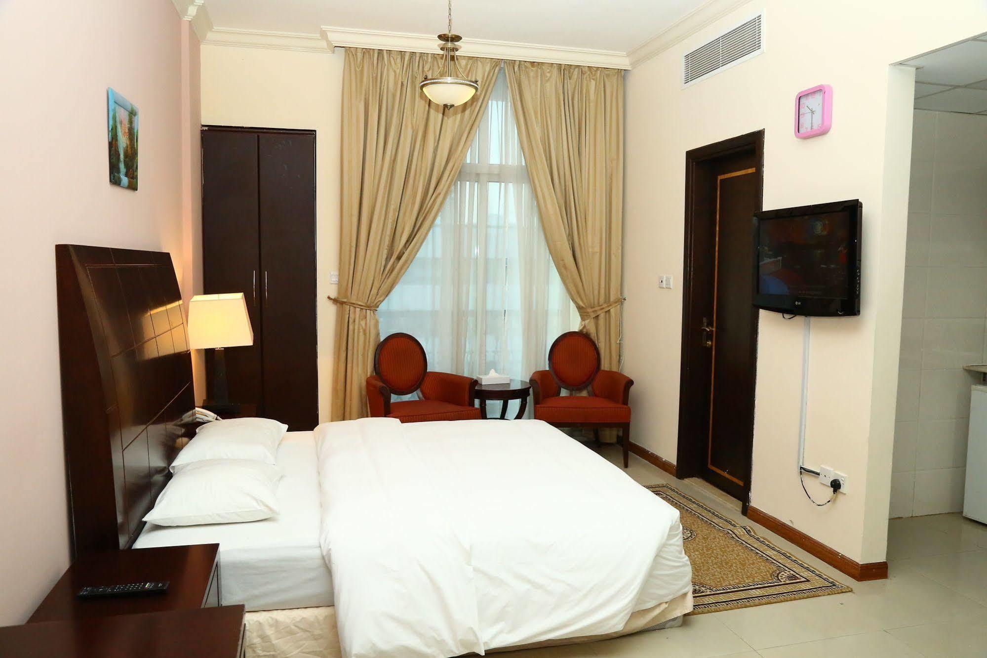 Golden Square Hotel Apartments Dubai Luaran gambar